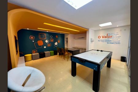 Apartamento à venda com 104m², 2 quartos e 1 vaga Apartamento à venda com 104m², 2 quartos e 1 vagaÁrea comum - Sala de Jogos