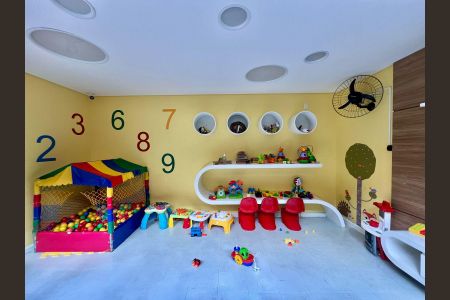 Apartamento à venda com 104m², 2 quartos e 1 vaga Apartamento à venda com 104m², 2 quartos e 1 vagaÁrea comum - Brinquedoteca