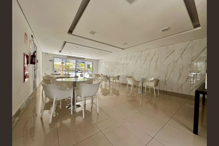 Apartamento à venda com 104m², 2 quartos e 1 vaga Apartamento à venda com 104m², 2 quartos e 1 vagaÁrea comum - Salão de festas