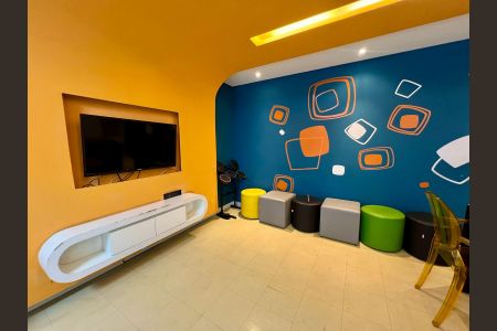 Apartamento à venda com 104m², 2 quartos e 1 vaga Apartamento à venda com 104m², 2 quartos e 1 vagaÁrea comum - Sala de Jogos