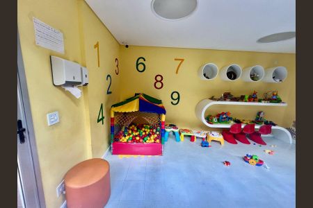 Apartamento à venda com 104m², 2 quartos e 1 vaga Apartamento à venda com 104m², 2 quartos e 1 vagaÁrea comum - Brinquedoteca