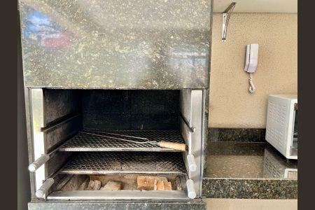 Apartamento à venda com 104m², 2 quartos e 1 vaga Apartamento à venda com 104m², 2 quartos e 1 vagaÁrea comum - Espaço Gourmet