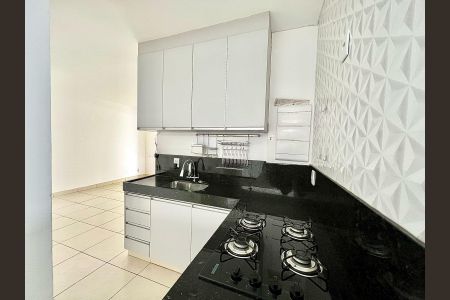 Apartamento à venda com 104m², 2 quartos e 1 vaga Apartamento à venda com 104m², 2 quartos e 1 vagaCozinha