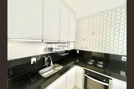 Apartamento à venda com 104m², 2 quartos e 1 vaga Apartamento à venda com 104m², 2 quartos e 1 vagaCozinha