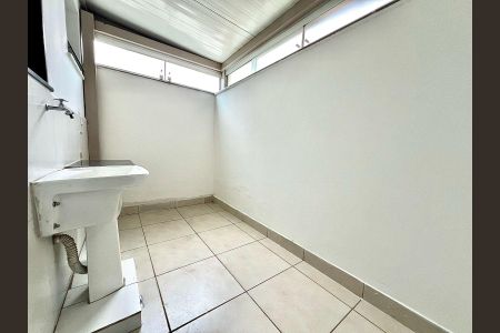 Apartamento à venda com 104m², 2 quartos e 1 vaga Apartamento à venda com 104m², 2 quartos e 1 vagaÁrea de Serviço