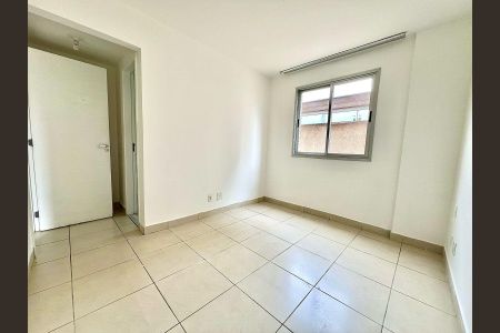 Apartamento à venda com 104m², 2 quartos e 1 vaga Apartamento à venda com 104m², 2 quartos e 1 vagaQuarto 2