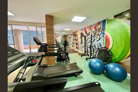 Apartamento à venda com 104m², 2 quartos e 1 vaga Apartamento à venda com 104m², 2 quartos e 1 vagaÁrea comum - Academia