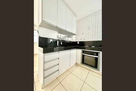 Apartamento à venda com 104m², 2 quartos e 1 vaga Apartamento à venda com 104m², 2 quartos e 1 vagaCozinha