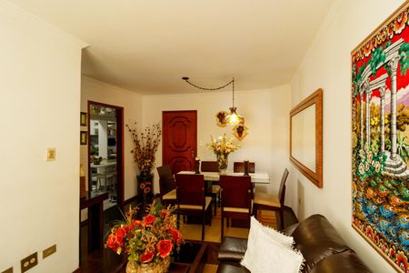 Apartamento à venda com 73m², 2 quartos e 1 vagaSala