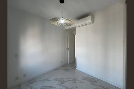 Apartamento à venda com 63m², 2 quartos e 1 vaga