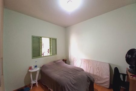Casa à venda com 140m², 3 quartos e 4 vagasQuarto 2
