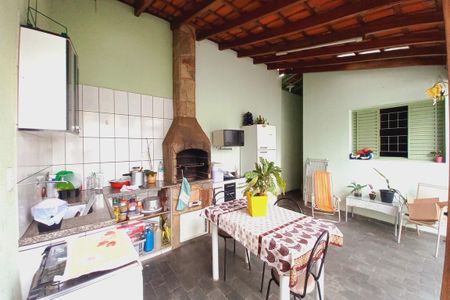 Casa à venda com 140m², 3 quartos e 4 vagasÁrea comum - Churrasqueira