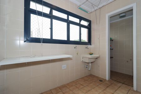 Apartamento à venda com 108m², 3 quartos e 2 vagasÁrea de Serviço