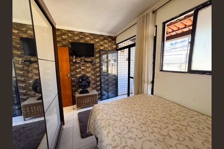 Casa de condomínio à venda com 160m², 3 quartos e 1 vagaQuarto 3