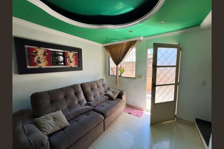 Casa de condomínio à venda com 160m², 3 quartos e 1 vagaSala