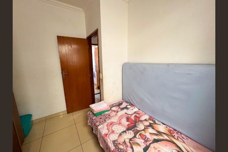 Casa de condomínio à venda com 160m², 3 quartos e 1 vagaQuarto 2