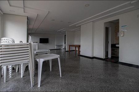 Apartamento à venda com 74m², 3 quartos e 1 vagaÁrea comum