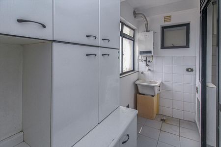 Apartamento à venda com 74m², 3 quartos e 1 vagaÁrea de Serviço