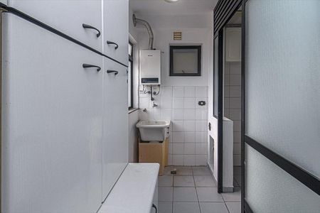 Apartamento à venda com 74m², 3 quartos e 1 vagaÁrea de Serviço