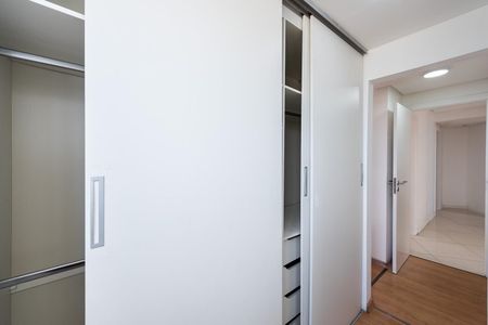 Apartamento para alugar com 190m², 3 quartos e 2 vagasCloset Suíte 1