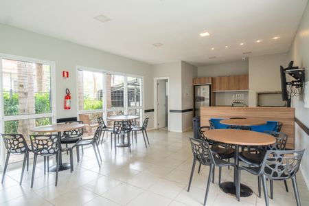 Apartamento à venda com 51m², 2 quartos e 1 vaga Apartamento à venda com 51m², 2 quartos e 1 vagaÁrea comum - Salão de festas