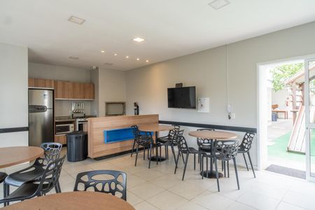 Apartamento à venda com 51m², 2 quartos e 1 vaga Apartamento à venda com 51m², 2 quartos e 1 vagaÁrea comum - Salão de festas