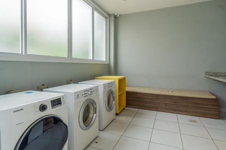 Apartamento à venda com 51m², 2 quartos e 1 vaga Apartamento à venda com 51m², 2 quartos e 1 vagaLavanderia