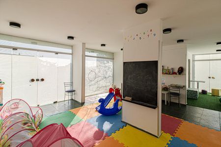 Apartamento à venda com 115m², 2 quartos e 1 vagaÁrea comum