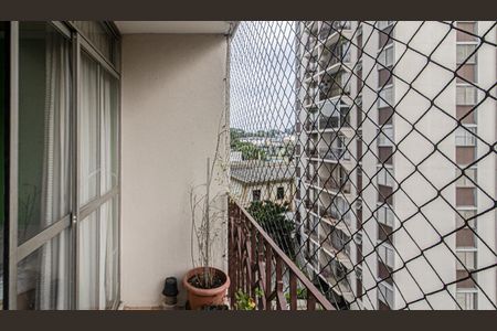 Apartamento à venda com 115m², 2 quartos e 1 vagaSacada