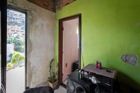 Casa à venda com 60m², 1 quarto e 1 vaga Casa à venda com 60m², 1 quarto e 1 vagaSala