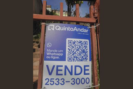 Casa à venda com 60m², 1 quarto e 1 vaga Casa à venda com 60m², 1 quarto e 1 vagaFachada