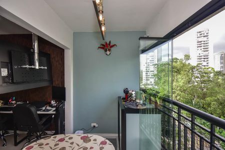 Apartamento à venda com 38m², 1 quarto e 1 vaga Apartamento à venda com 38m², 1 quarto e 1 vagaVaranda