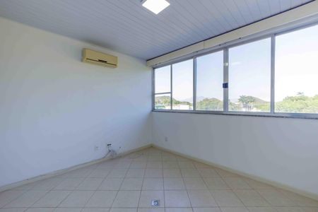 Casa de condomínio à venda com 133m², 4 quartos e 1 vagaSuíte 1