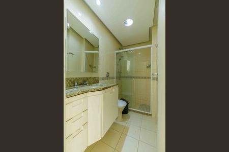 Casa de condomínio à venda com 133m², 4 quartos e 1 vagaBanheiro da Suíte 3