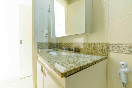 Casa de condomínio à venda com 133m², 4 quartos e 1 vagaBanheiro da Suíte 3