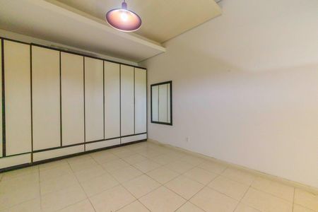 Casa de condomínio à venda com 133m², 4 quartos e 1 vagaSuíte 1