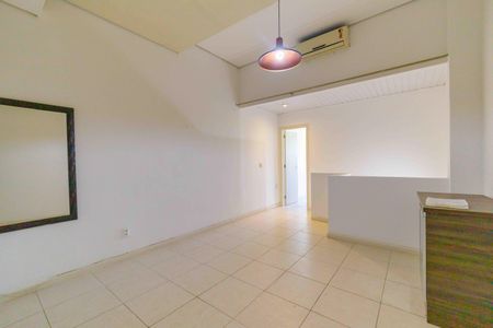 Casa de condomínio à venda com 133m², 4 quartos e 1 vagaSuíte 1