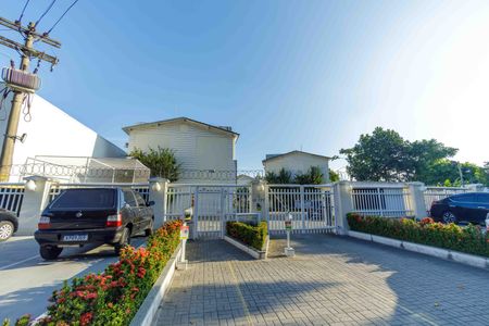 Casa de condomínio à venda com 133m², 4 quartos e 1 vagaFachada