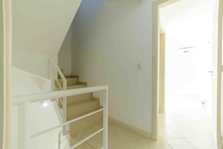 Casa de condomínio à venda com 133m², 4 quartos e 1 vagaHall