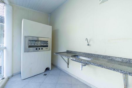 Casa de condomínio à venda com 133m², 4 quartos e 1 vagaÁrea Comum Churrasqueira