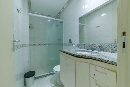 Casa de condomínio à venda com 133m², 4 quartos e 1 vagaBanheiro da Suíte 2