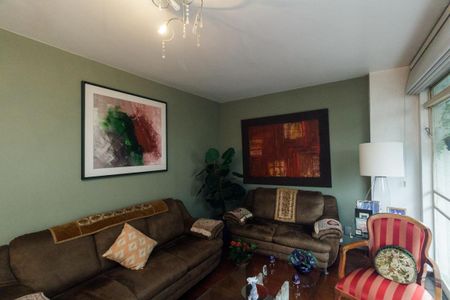 Apartamento à venda com 120m², 3 quartos e 1 vaga Apartamento à venda com 120m², 3 quartos e 1 vagaSala