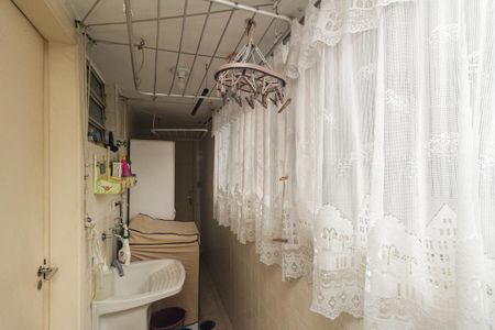 Apartamento à venda com 120m², 3 quartos e 1 vaga Apartamento à venda com 120m², 3 quartos e 1 vagaLavanderia