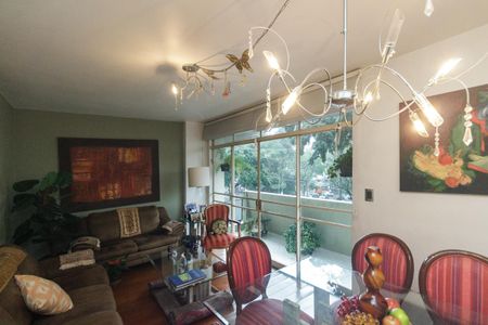 Apartamento à venda com 120m², 3 quartos e 1 vaga Apartamento à venda com 120m², 3 quartos e 1 vagaSala