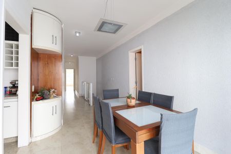 Casa à venda com 260m², 3 quartos e 6 vagasSala de jantar