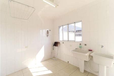 Casa à venda com 260m², 3 quartos e 6 vagasÁrea de serviço