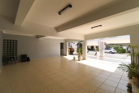 Casa à venda com 260m², 3 quartos e 6 vagasGaragem