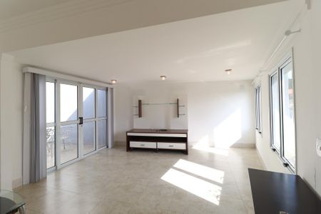 Casa à venda com 260m², 3 quartos e 6 vagasSala