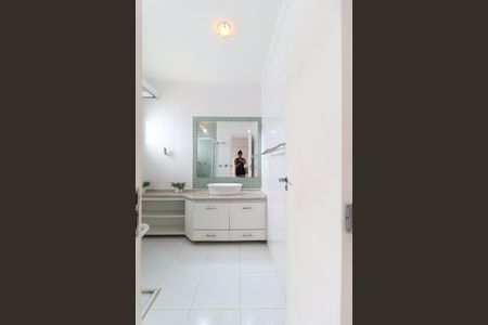 Casa à venda com 260m², 3 quartos e 6 vagasBanheiro Suíte 3