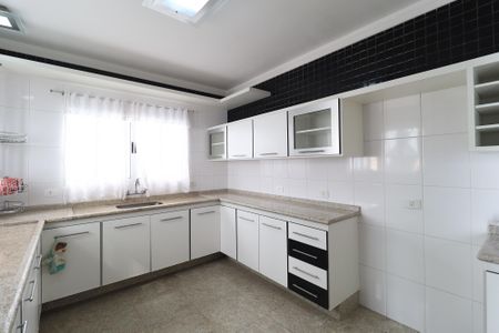 Casa à venda com 260m², 3 quartos e 6 vagasCozinha